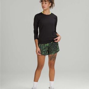 Lululemon Track That Mid-Rise Lined Short 5"
Sparks Fly Multi